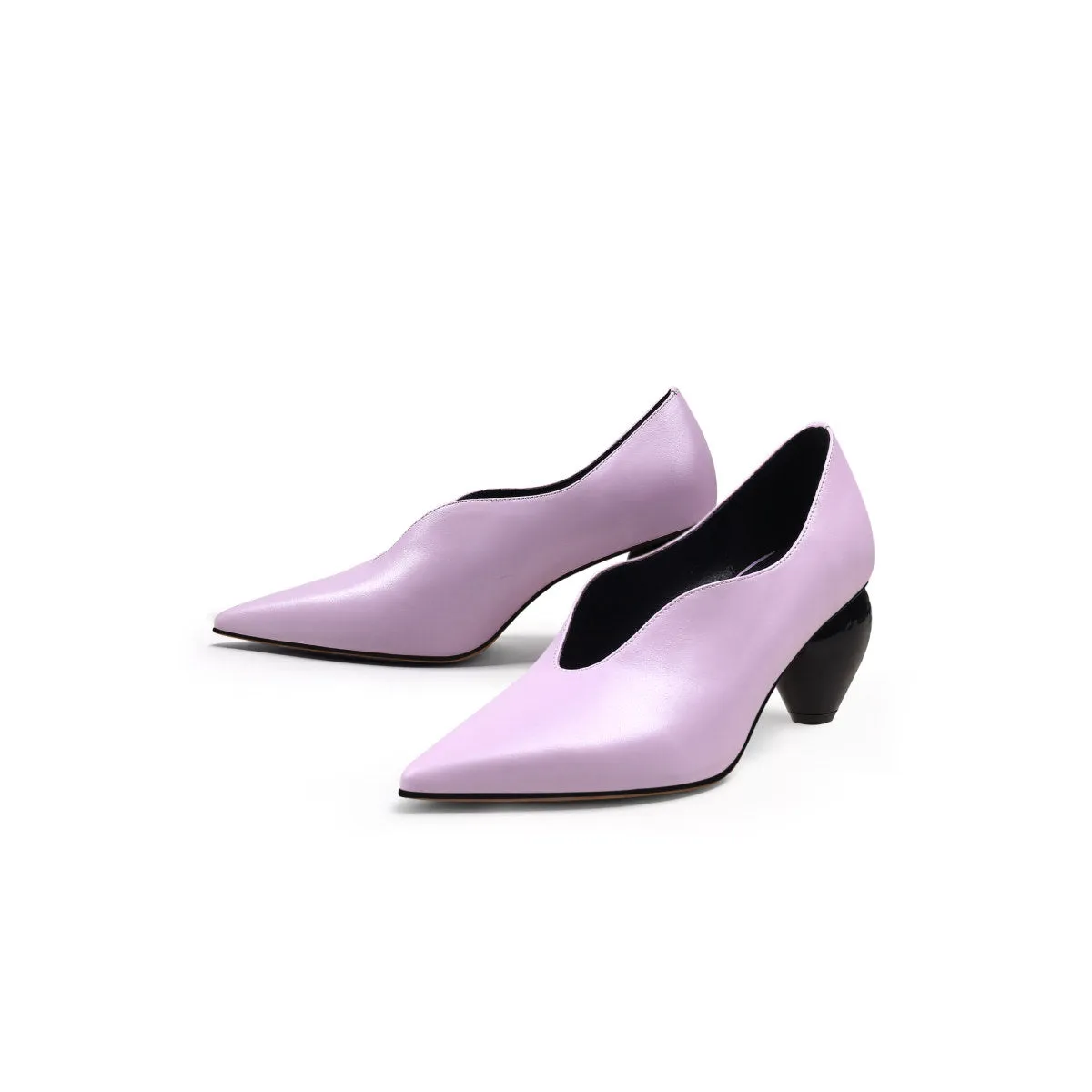 Scalloped Edge Pot Heel Pumps